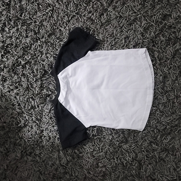 🦇Boys Size 4T 2pcs Pajama Set🦇 - Picture 2 of 7